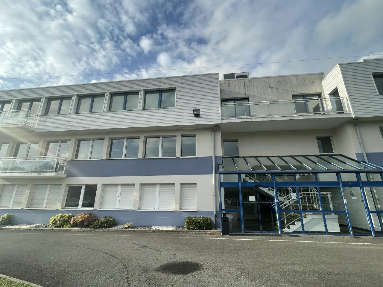 Bureau Cesson-Sévigné 314m² Vente bureau Cesson-Sévigné Ille-et-Vilaine OVBUR2428399 1